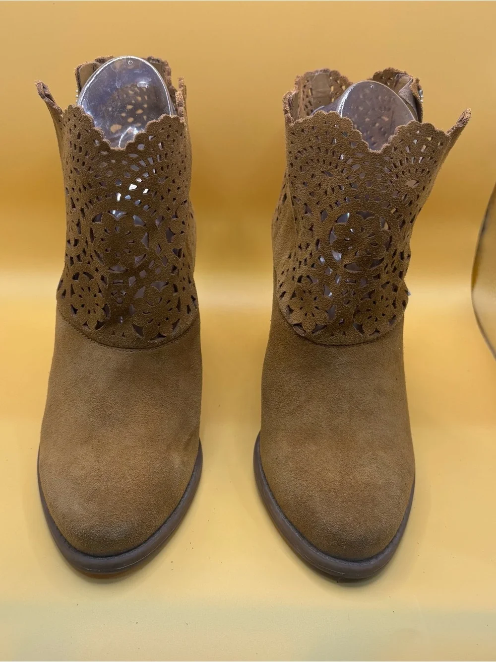 Jessica Simpson Booties 7.5 Brown Leather Laser Cut Boho Western Heels JS Cachet